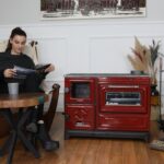 Poêle à bois & charbon en fonte émaillée – Avec four – Rouge – 12 kW – Artisanat Turquie – Image 5
