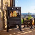 Poêle à bois en fonte LAVA A+ • 12,5 kW • Chauffe 100 m²